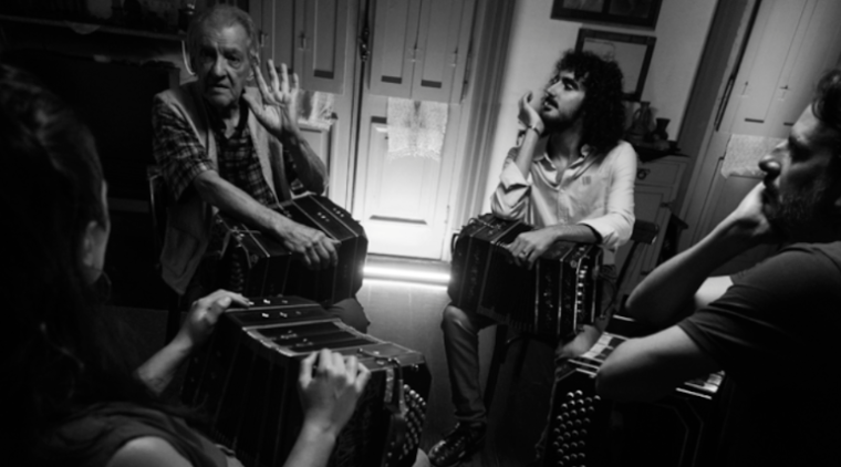 Pablo Jaurena convierte el bandoneón en un diálogo entre generaciones con el videoclip de Un dios hecho cenizas
