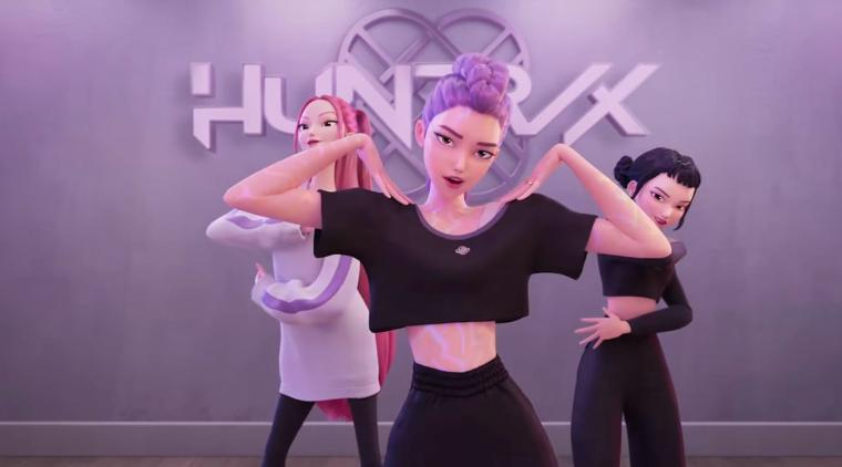 Rumi, Mira y Zoey de HUNTR/X muestran la coreografía de "How It's Done" en un video animado de KPop Demon Hunters.