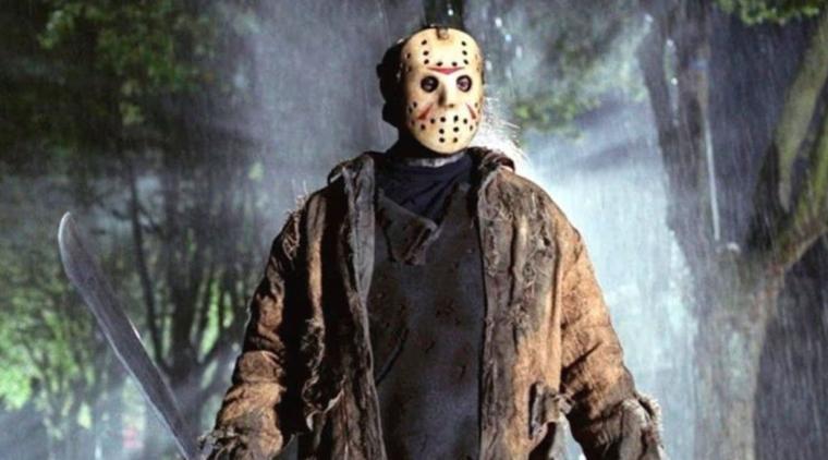 Jason Voorhees, protagonista de la saga de películas de terror Viernes 13, junto a la serie precuela Crystal Lake.
