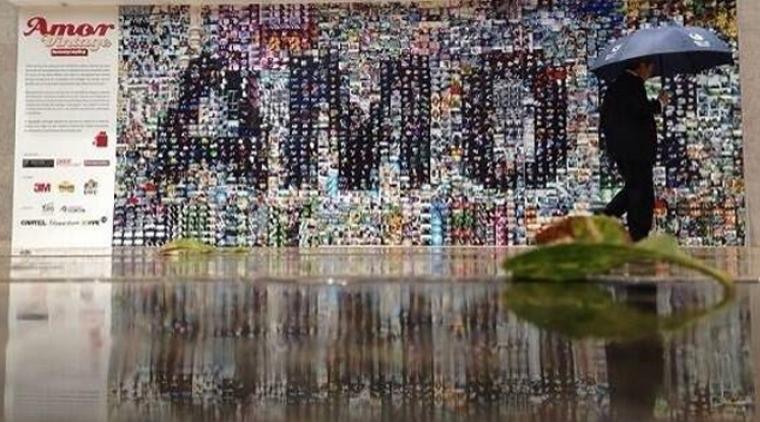 El primer gran muro de fotos en Colombia