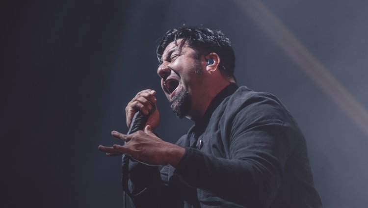 Chino Moreno de Deftones en vivo en Bogotá. Fotos cortesía de Khristian Forero de Rockaxis.
