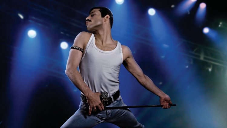 Rami Malek como Freddie Mercury. Imagen tomada de www.awardscircuit.com/
