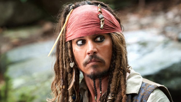 Johnny Depp como Jack Sparrow