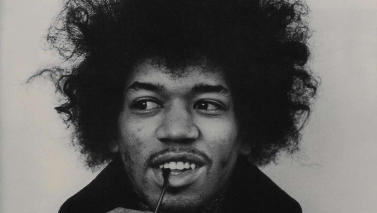 El guitarrista, cantante y compositor estadounidense nació el 27 de noviembre de 1942 en Seattle.