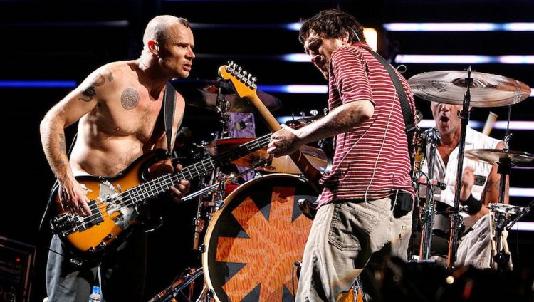 Red Hot Chili Peppers prepara nuevo disco con John Frusciante ...