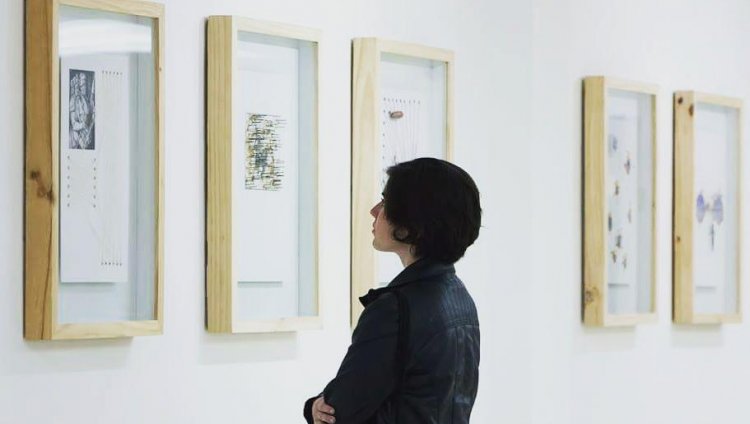Exposición La Lámpara de Diógenes - Sergio Zapata. Tomada de Pinterest