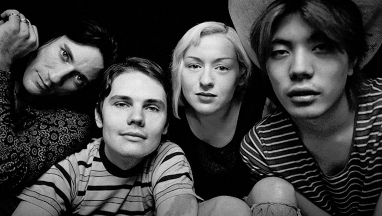 Formación original de The Smashing Pumpkins Jimmy Chamberlin (Batería), Billy Corgan (Guitarra, Voz), D’arcy Wretzky (Bajo), y James Iha (Guitarra)