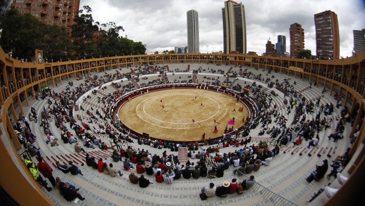 Plaza de Toros La Santamaría, Bogotá. Foto tomada de rcnradio.com