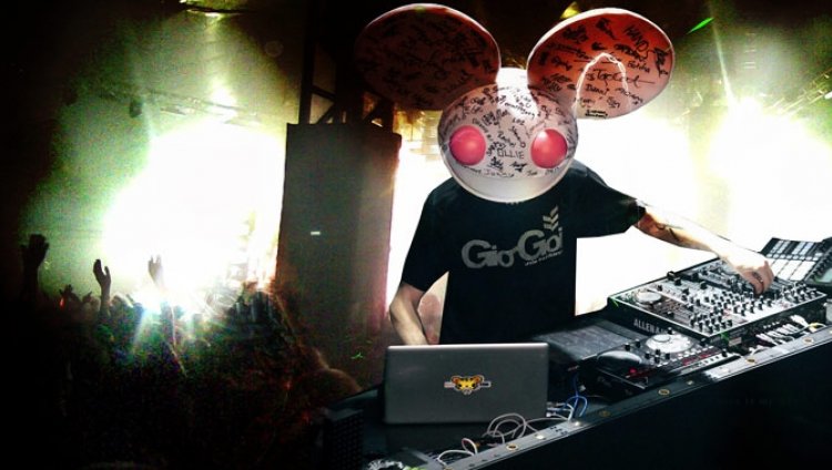 iTunesFestival 2012: Deadmau5 iTunesFestival 2012: Deadmau5