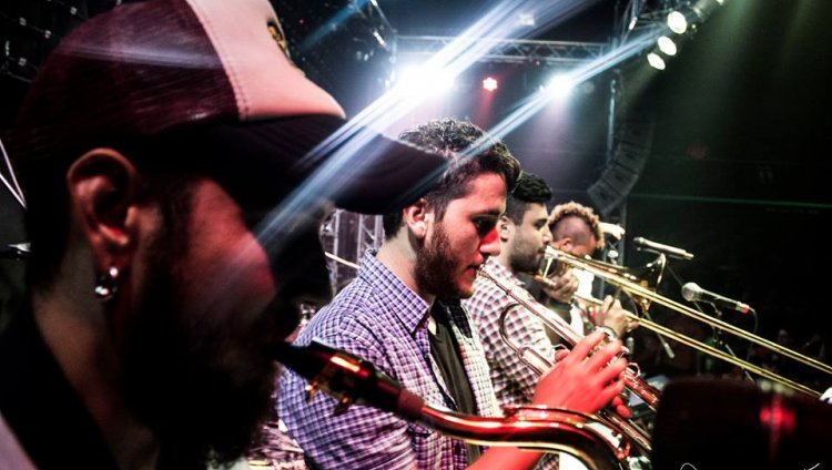 Desde Cali la música bataclana de UDS (Ustedes) Ustedes. Foto cortesía de la banda.