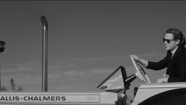 Arctic Monkeys estrena el vídeo de "One For The Road" Arctic Monkeys estrena el vídeo de "One For The Road"