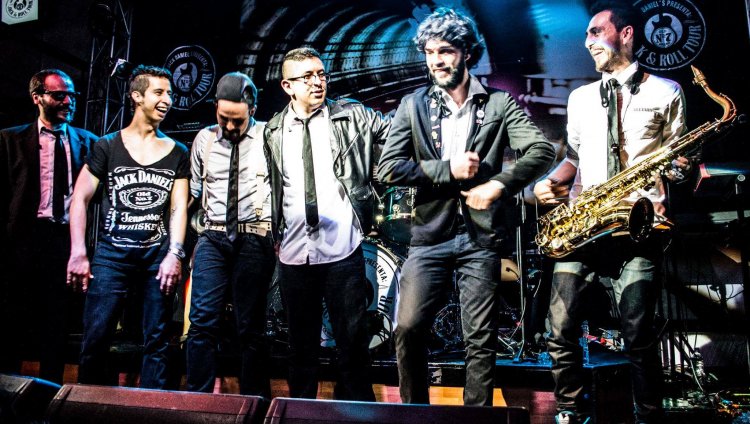 Una noche de Rock N' Love con LosPetitFellas Una noche de Rock N' Love con LosPetitFellas