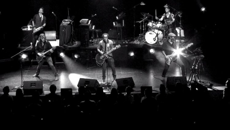Superlitio estrena vídeo de su próximo álbum Superlitio estrena vídeo de su próximo álbum
