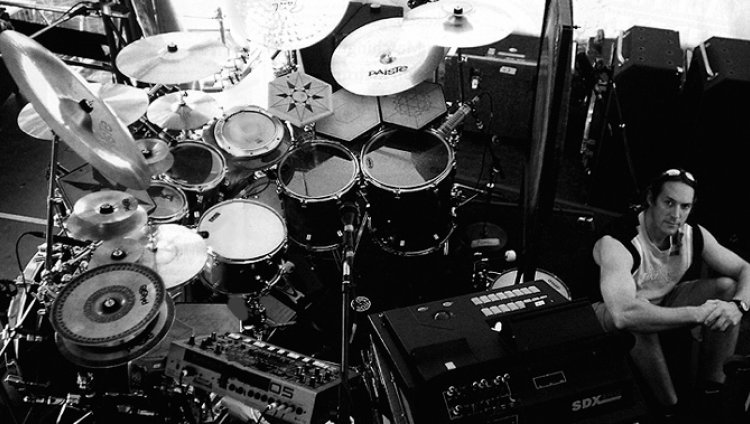 Volto! es lo nuevo de Danny Carey Volto! es lo nuevo de Danny Carey