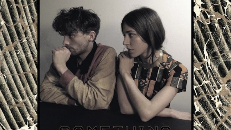"Something" de Chairlift "Something" de Chairlift