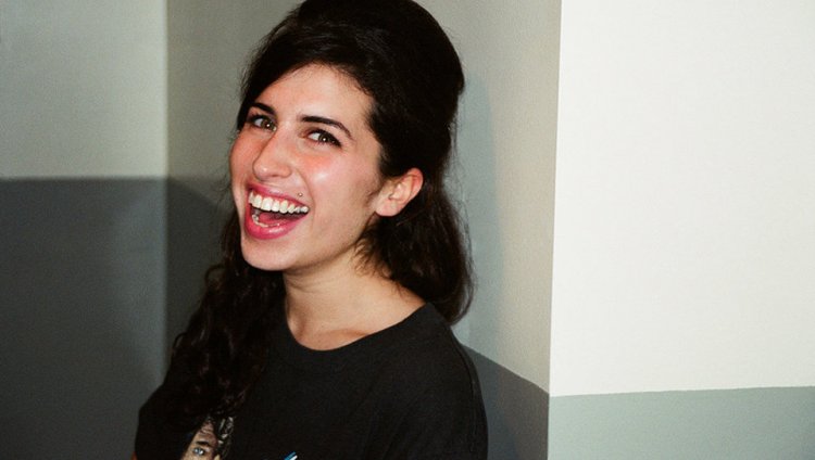 La otra cara de Amy Winehouse Charles Moriarty fue contratado para tomar las fotos para el primer disco de Amy, "Frank"