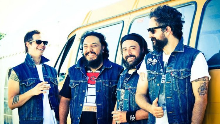 "Agua Maldita" a 20 años de Molotov "Agua Maldita" a 20 años de Molotov