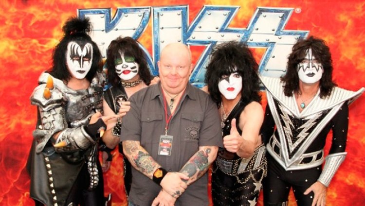 KISS sigue adelante con la filmación de un nuevo documental KISS sigue adelante con la filmación de un nuevo documental