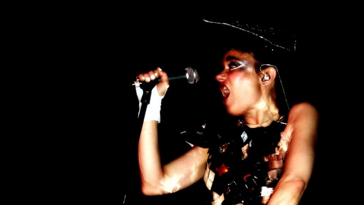 Nueva música: Kristeen Young, favorita de Grohl y Morrissey Nueva música: Kristeen Young, favorita de Grohl y Morrissey