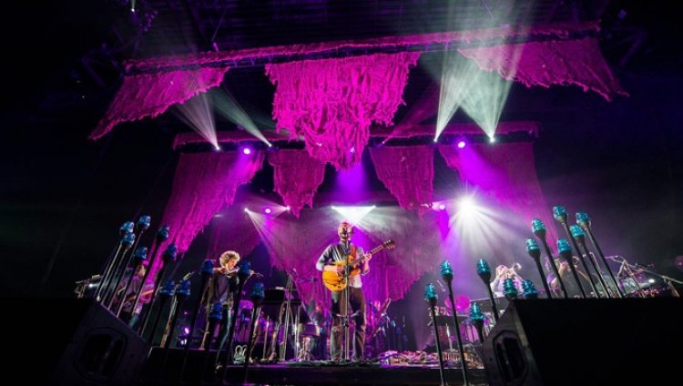 Bon Iver y su lado gospel para la película "Wish I Was Here" Bon Iver y su lado gospel para la película "Wish I Was Here"