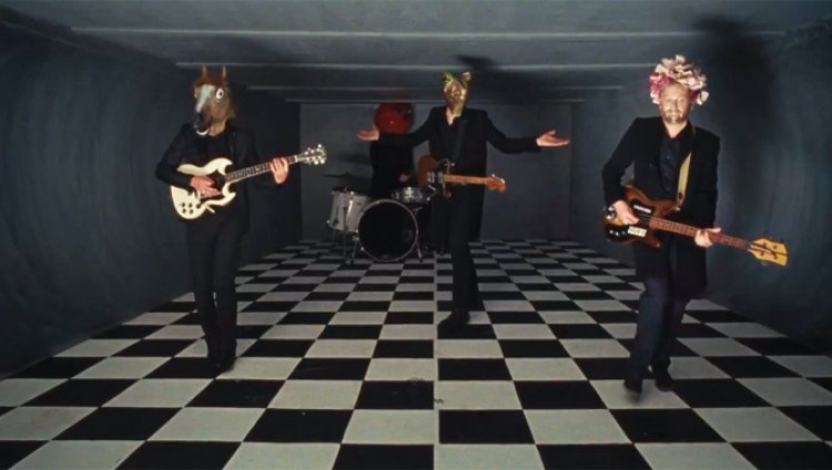 Franz Ferdinand estrena el vídeo de "Love Illumination" Franz Ferdinand estrena el vídeo de "Love Illumination"