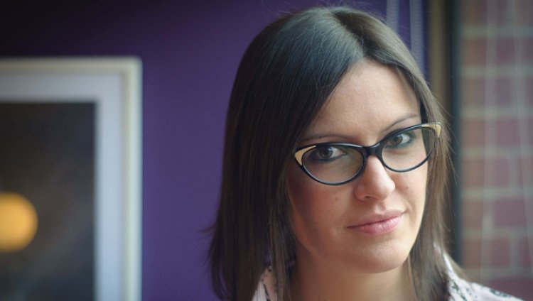 "Hay que desvivirse por la revista al igual que uno se desvive por una canción" "Hay que desvivirse por la revista al igual que uno se desvive por una canción"
