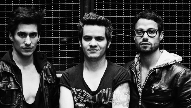 Diamante Eléctrico presenta su nuevo video Diamante Eléctrico presenta su nuevo video