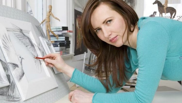 Mila Furstova, la artista detrás de lo nuevo de Coldplay Mila Furstova, la artista detrás de lo nuevo de Coldplay