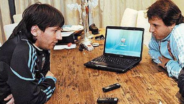 "Lionel Messi el Distinto", la biografía de 'La Pulga' por Marcelo Sottile "Lionel Messi el Distinto", la biografía de 'La Pulga' por Marcelo Sottile