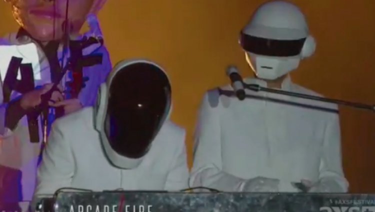 Arcade Fire parodia a Daft Punk en Coachella Arcade Fire parodia a Daft Punk en Coachella