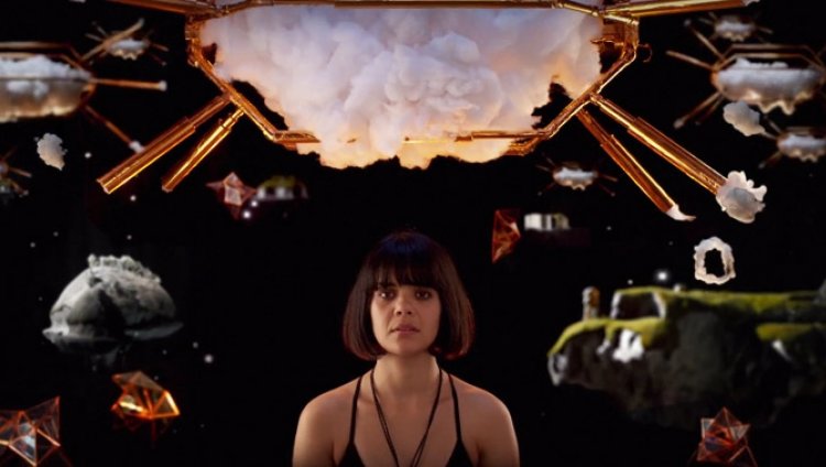 Bat For Lashes lanza video para "Lilies" Bat For Lashes lanza video para "Lilies"