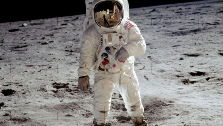 La hija de Kubrick responde sobre el montaje de la llegada a la luna Neil Armstrong, el primer hombre en llegar a la luna