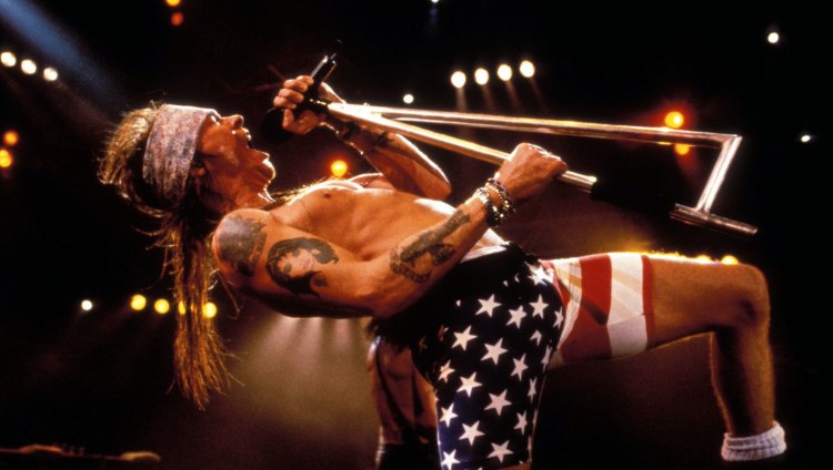 Así suena Axl Rose cantando algo de AC/DC Así suena Axl Rose cantando algo de AC/DC