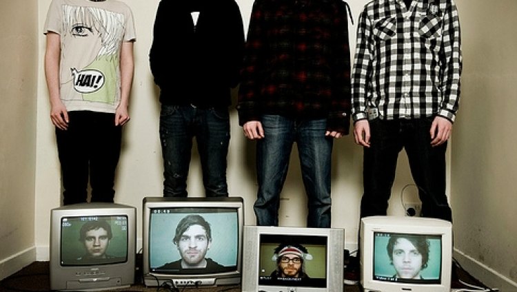 Lo nuevo de A Plastic Rose en Tardes Radiónica Lo nuevo de A Plastic Rose en Tardes Radiónica