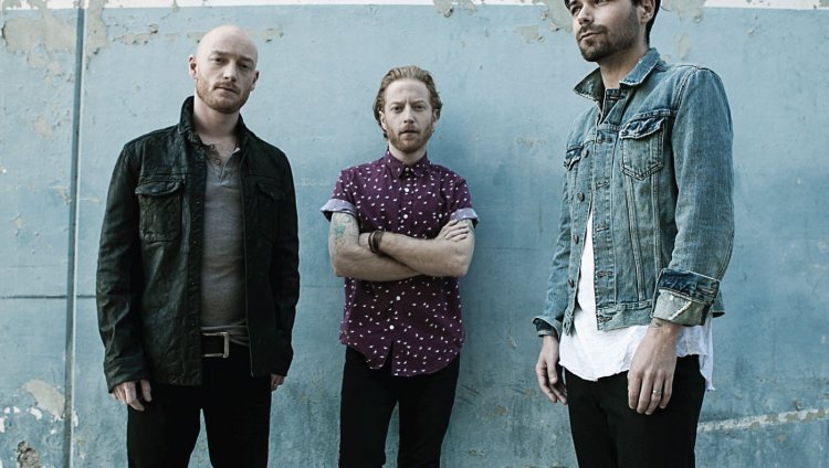"Animal Style" de Biffy Clyro Biffy Clyro son Simon Neil, Ben Johnston y James Johnston. Foto tomada de press.wbr.com