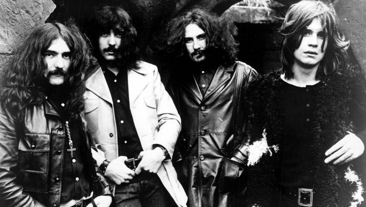 Los 100 mejores álbumes de Metal según Rolling Stone Desde 1968 y hasta 2017 estuvo activa Black Sabbath, una de las más grandes de Metal de la historia.