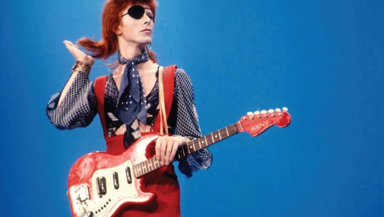 Vean algunas obras de la colección de arte de David Bowie David Bowie como Ziggy Stardust. Foto tomada de mpora.com