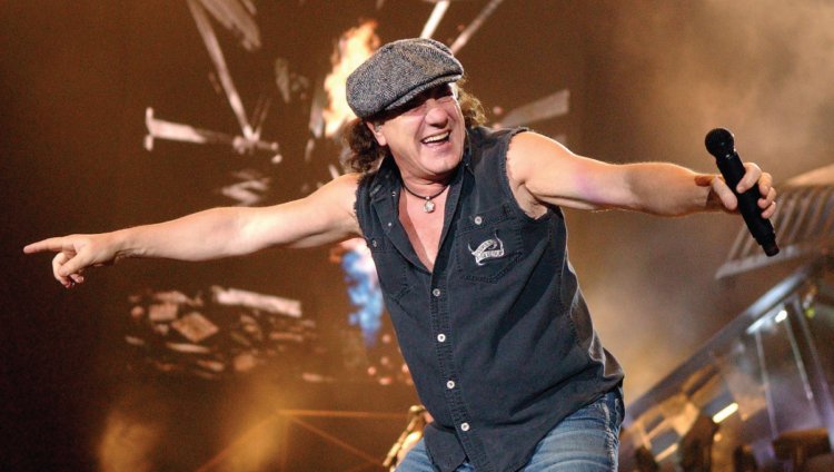 Carta de Brian Johnson a sus seguidores Brian Johnson tiene 68 años y es cantante de AC/DC desde 1980.