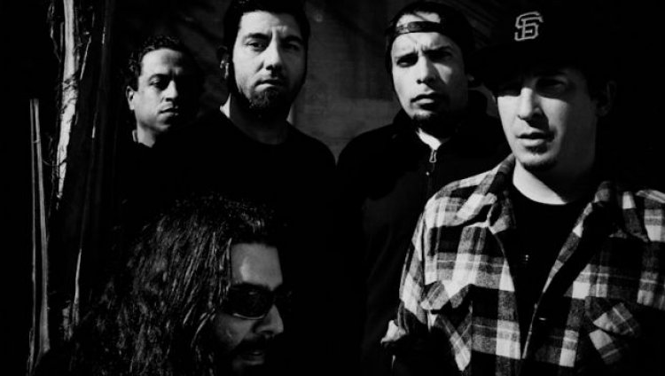 Deftones lanzará caja de colección de vinilos con material en vivo de toda su carrera Deftones lanzará caja de colección de vinilos con material en vivo de toda su carrera