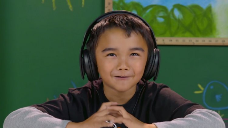 Los niños escuchan por primera vez: Nirvana Captura tomada de Youtube