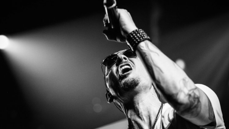 Así suena 'Numb' solo con la voz de Chester Bennington Chester Bennington 20 de marzo de 1976- 20 de julio de 2010