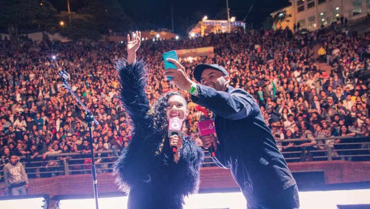 La ciencia demuestra que ir a conciertos conduce a una vida más feliz Concierto Radiónica 10 años.