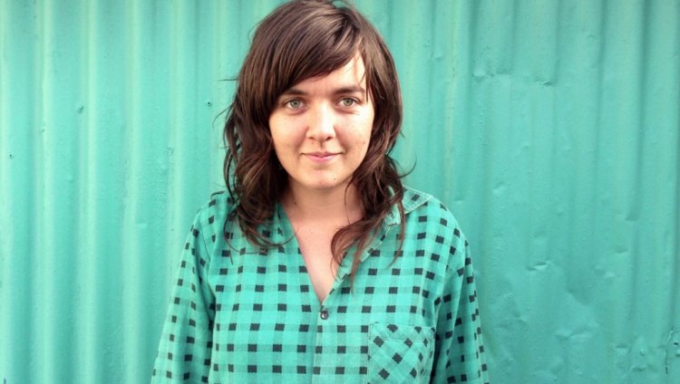 Courtney Barnett saluda el 2016 con nuevo sencillo Fraser A. Gorman hace la armónica en el nuevo sencillo de la cantautora