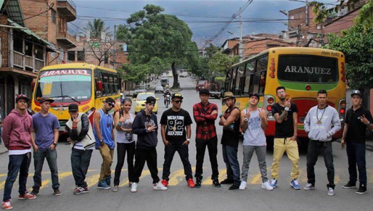 Foto: Crew Peligrosos, tomada de Facebook. Los Crew Peligrosos en #CalleRadiónica