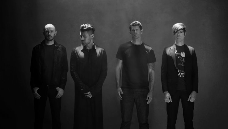 AFI regresó con nuevo álbum, hablamos con Adam Carson, baterista AFI regresó con nuevo álbum, hablamos con Adam Carson, baterista