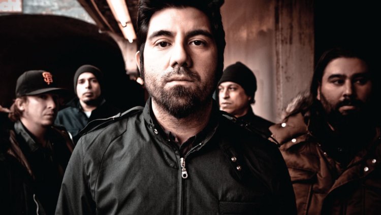 Deftones publica 30 segundos de su nuevo disco Deftones es originaria de Sacramento, California y trabajan juntos desde 1988.