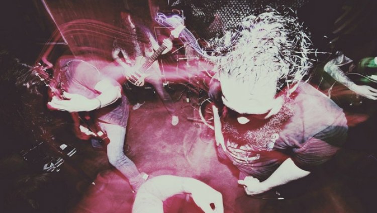 Nuevo vídeo de HeadCrusher para "Common Nonsense" Nuevo vídeo de HeadCrusher para "Common Nonsense"