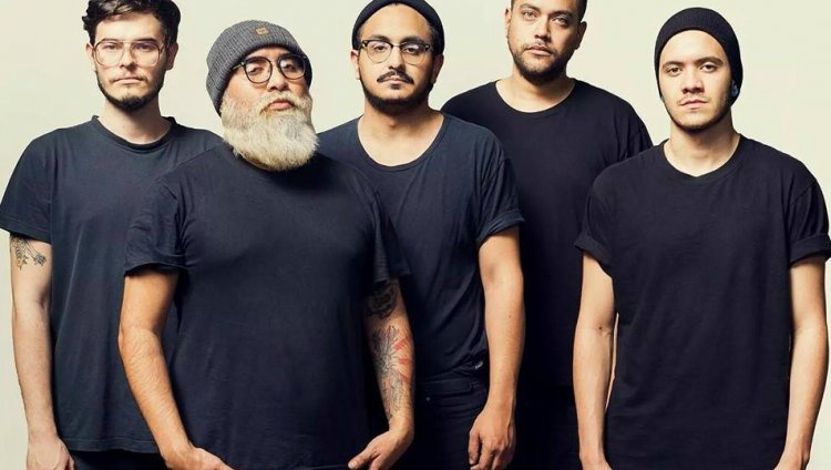 EASY EASY: hijos de internet haciendo música para el mundo EASY EASY: hijos de internet haciendo música para el mundo