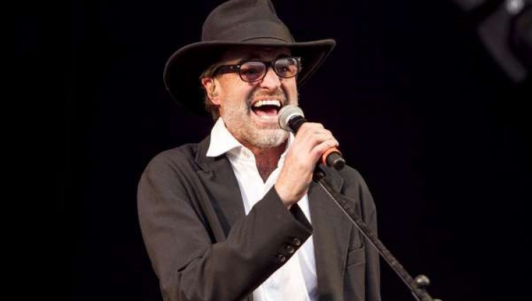 A Eduardo Arias se le está olvidando hablar (en radio) A Eduardo Arias se le está olvidando hablar (en radio)