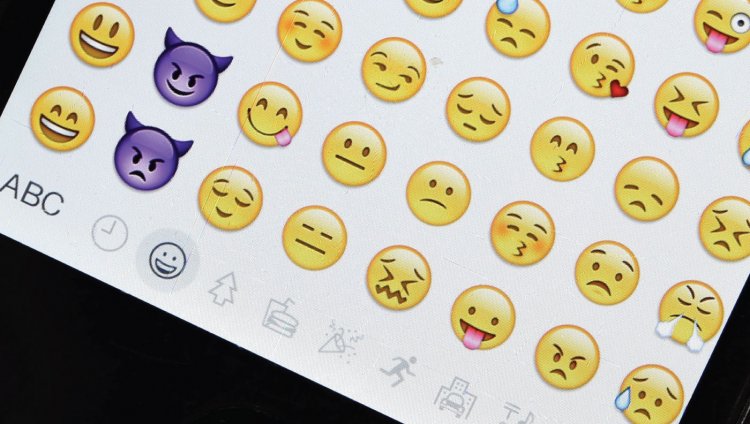 Un homenaje a David Bowie en los nuevos Emojis de Apple Un homenaje a David Bowie en los nuevos Emojis de Apple